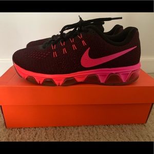 Women’s Nike Air Max Tailwind 8